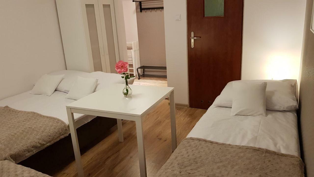 Pokoje Goscinne Venezia Czaplinek Buitenkant foto