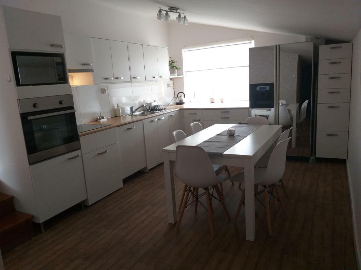 Pokoje Goscinne Venezia Czaplinek Buitenkant foto